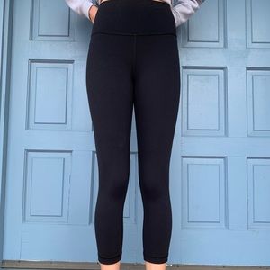 cropped lulu lemon leggings